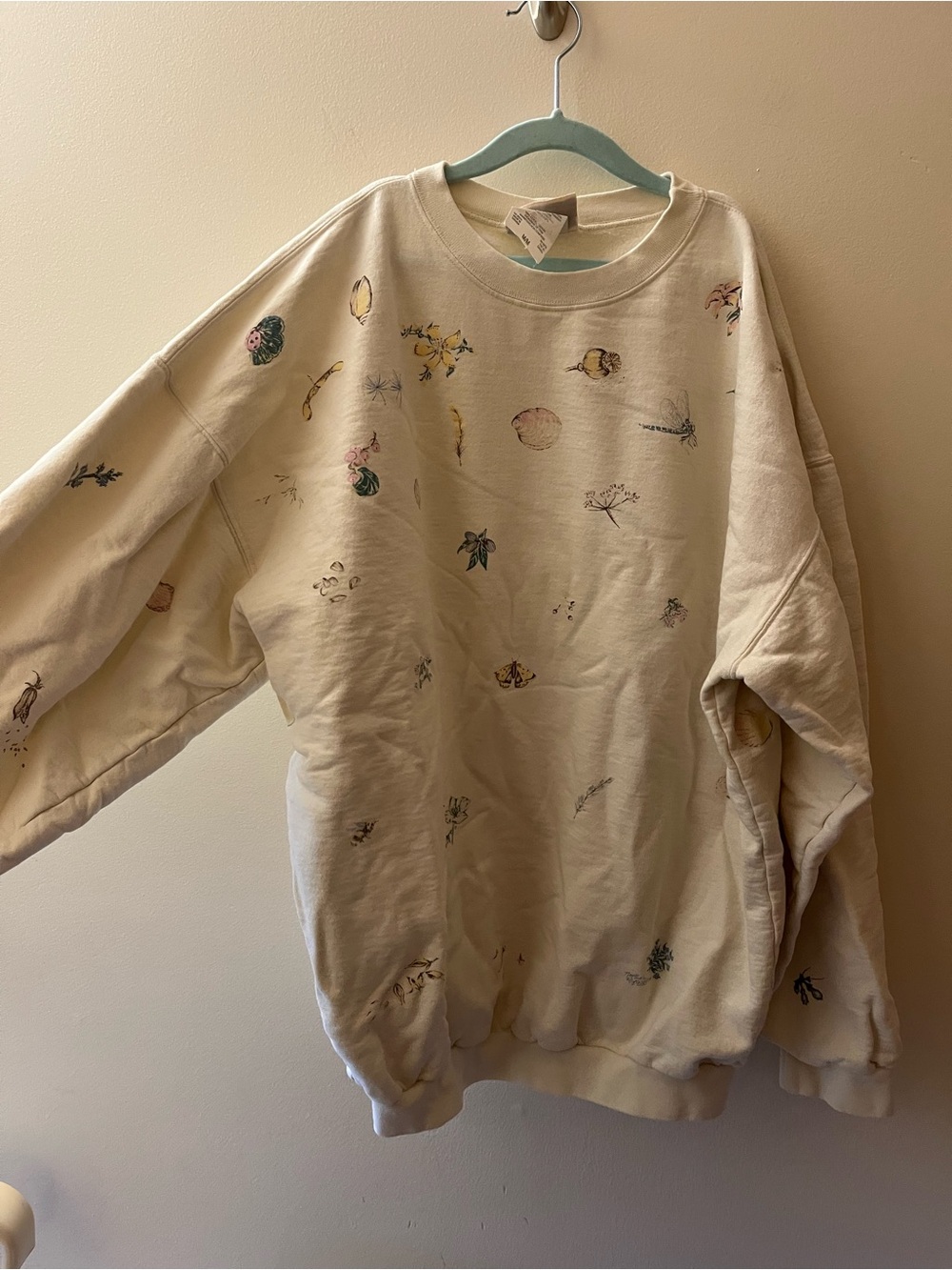 Vintage Northern Reflections floral beach Crewneck Sweater